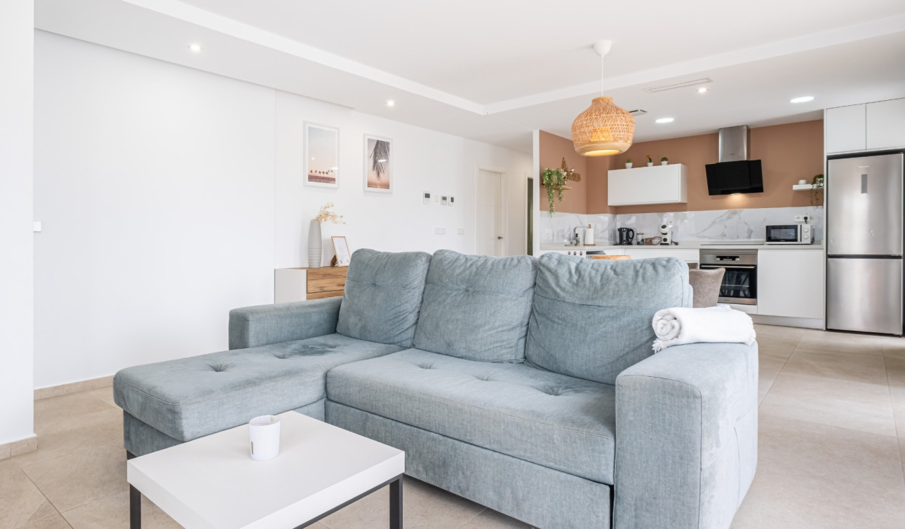 Reventa - Casa de Pueblo - Orihuela - Vistabella