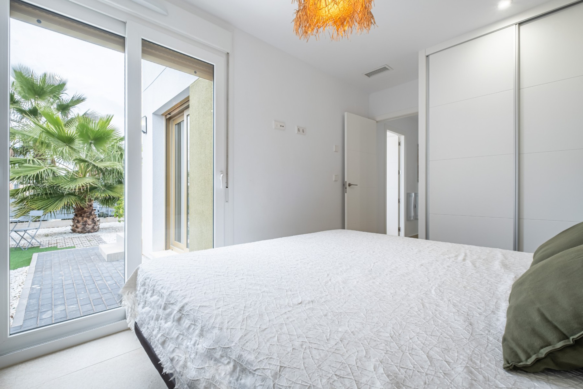 Reventa - Casa de Pueblo - Orihuela - Vistabella