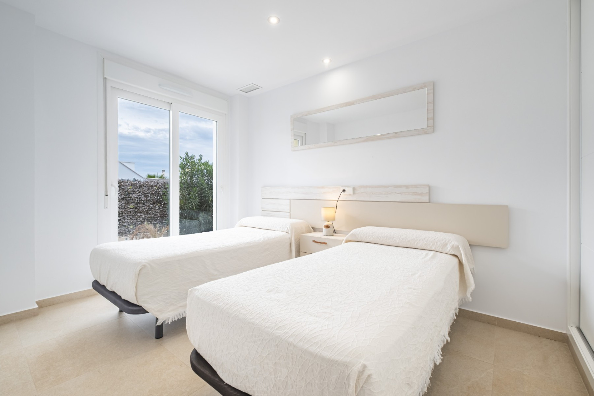 Reventa - Casa de Pueblo - Orihuela - Vistabella