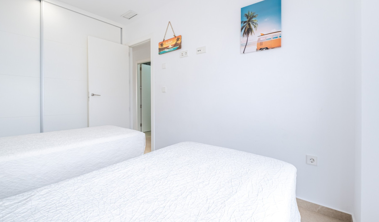 Reventa - Casa de Pueblo - Orihuela - Vistabella