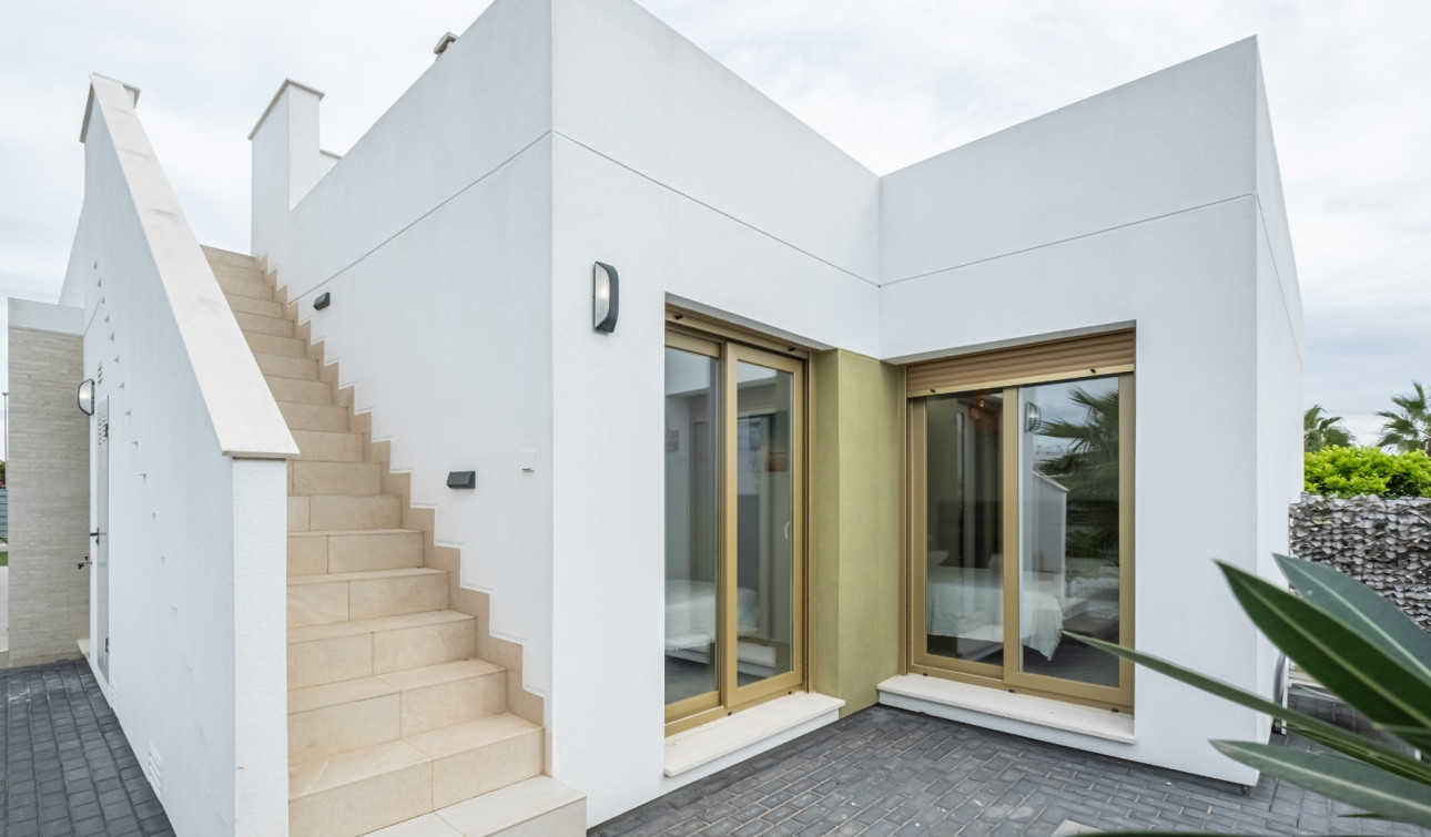 Reventa - Casa de Pueblo - Orihuela - Vistabella