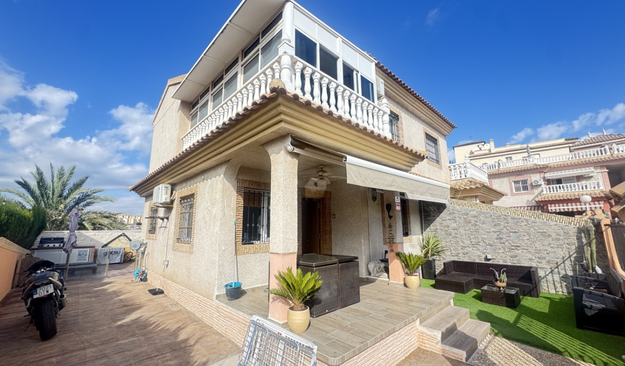 Reventa - Casa de Pueblo - Playa Flamenca