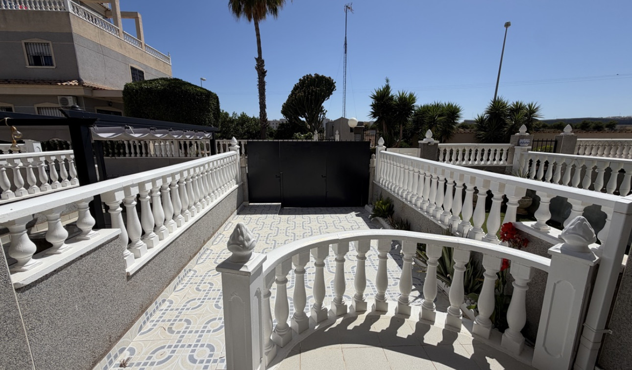Reventa - Casa de Pueblo - Playa Flamenca