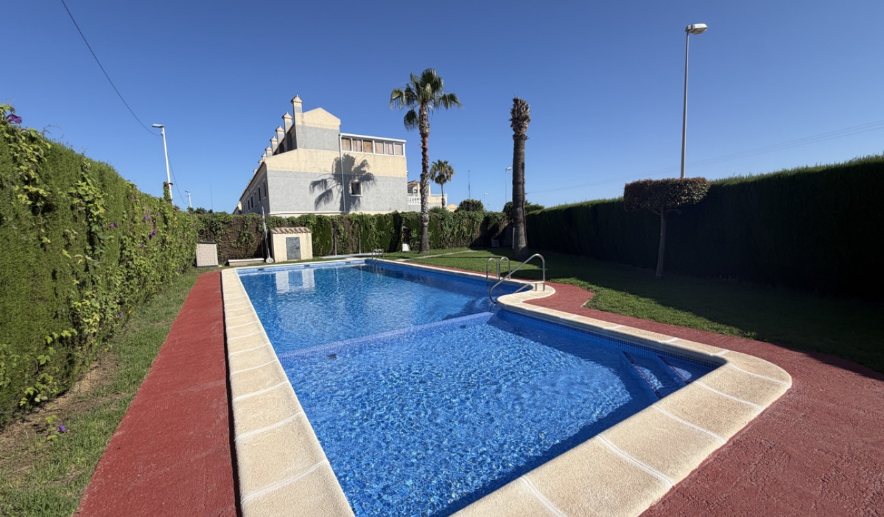 Reventa - Casa de Pueblo - Playa Flamenca