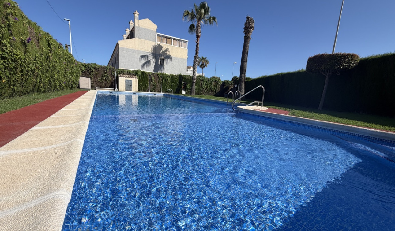 Reventa - Casa de Pueblo - Playa Flamenca