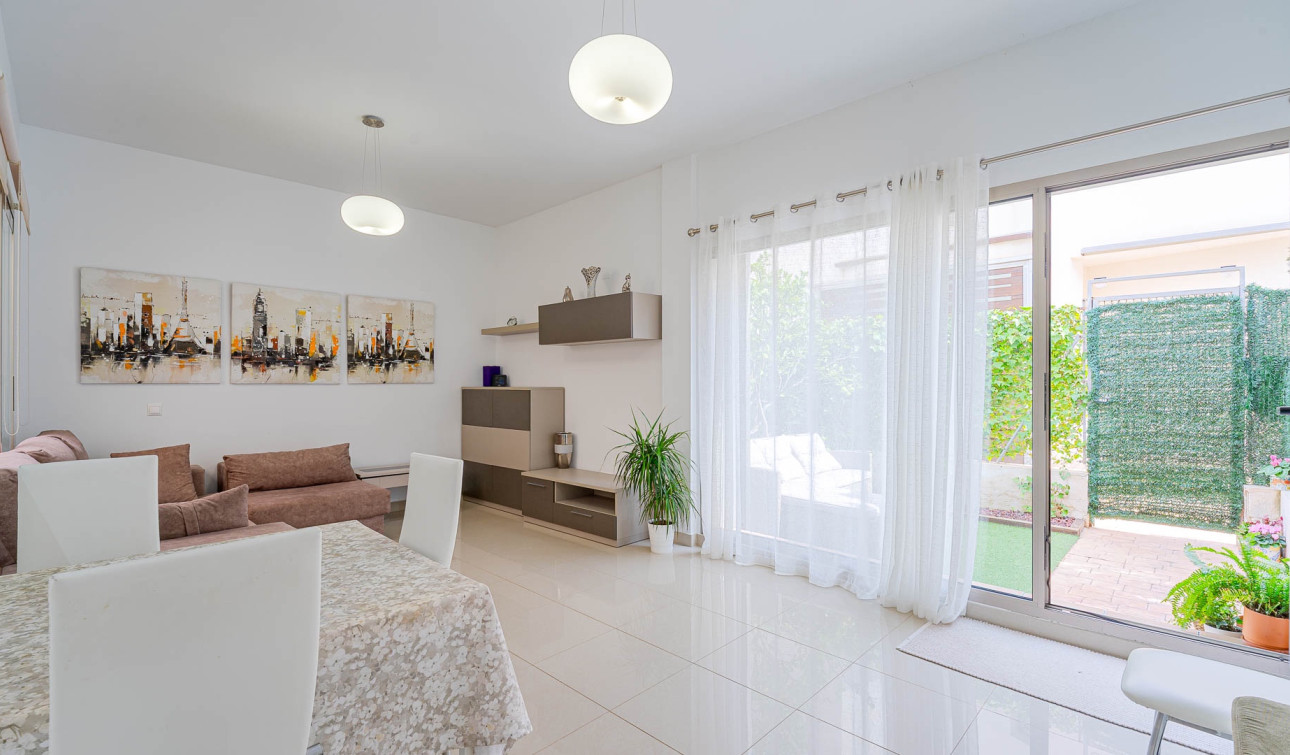 Reventa - Casa de Pueblo - Punta Prima