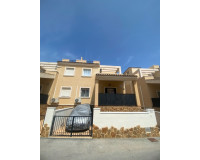 Reventa - Casa de Pueblo - San Miguel de Salinas