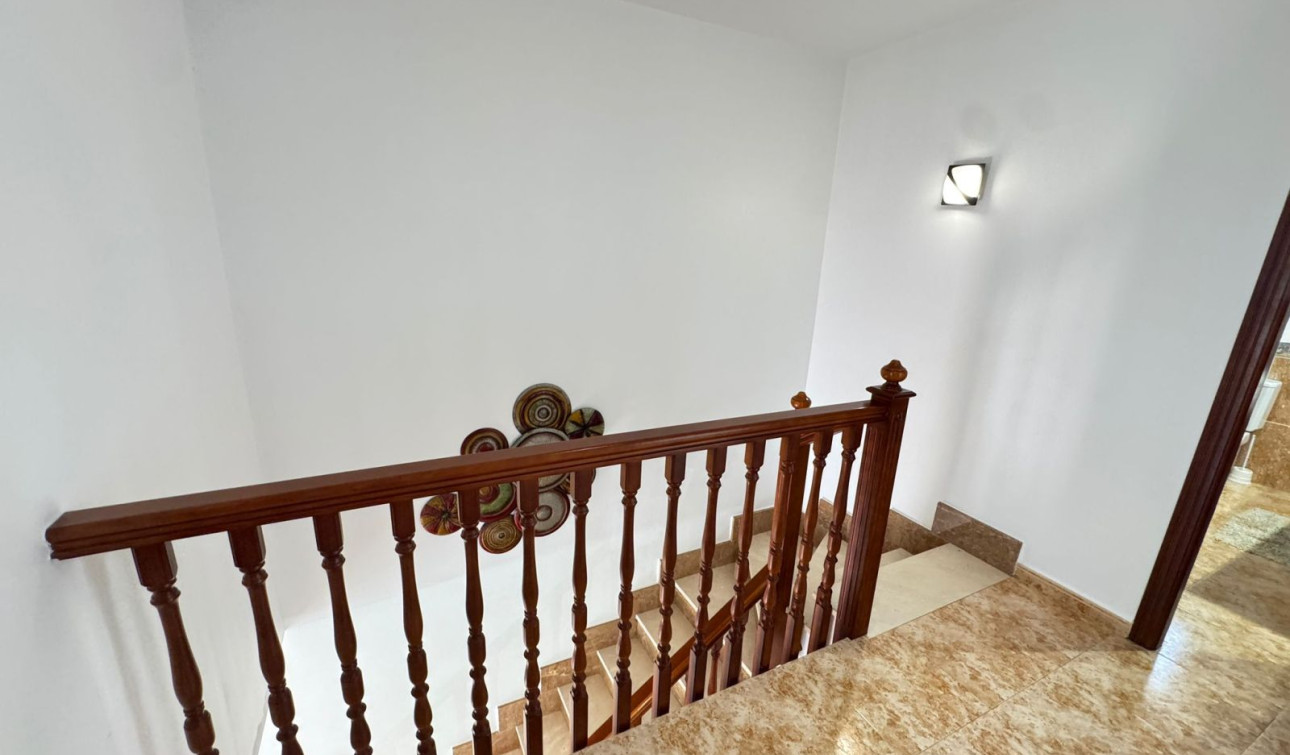 Reventa - Casa de Pueblo - San Miguel de Salinas