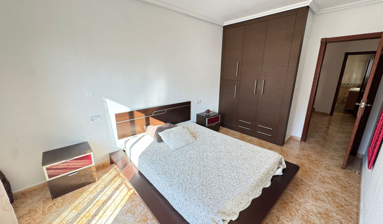 Reventa - Casa de Pueblo - San Miguel de Salinas