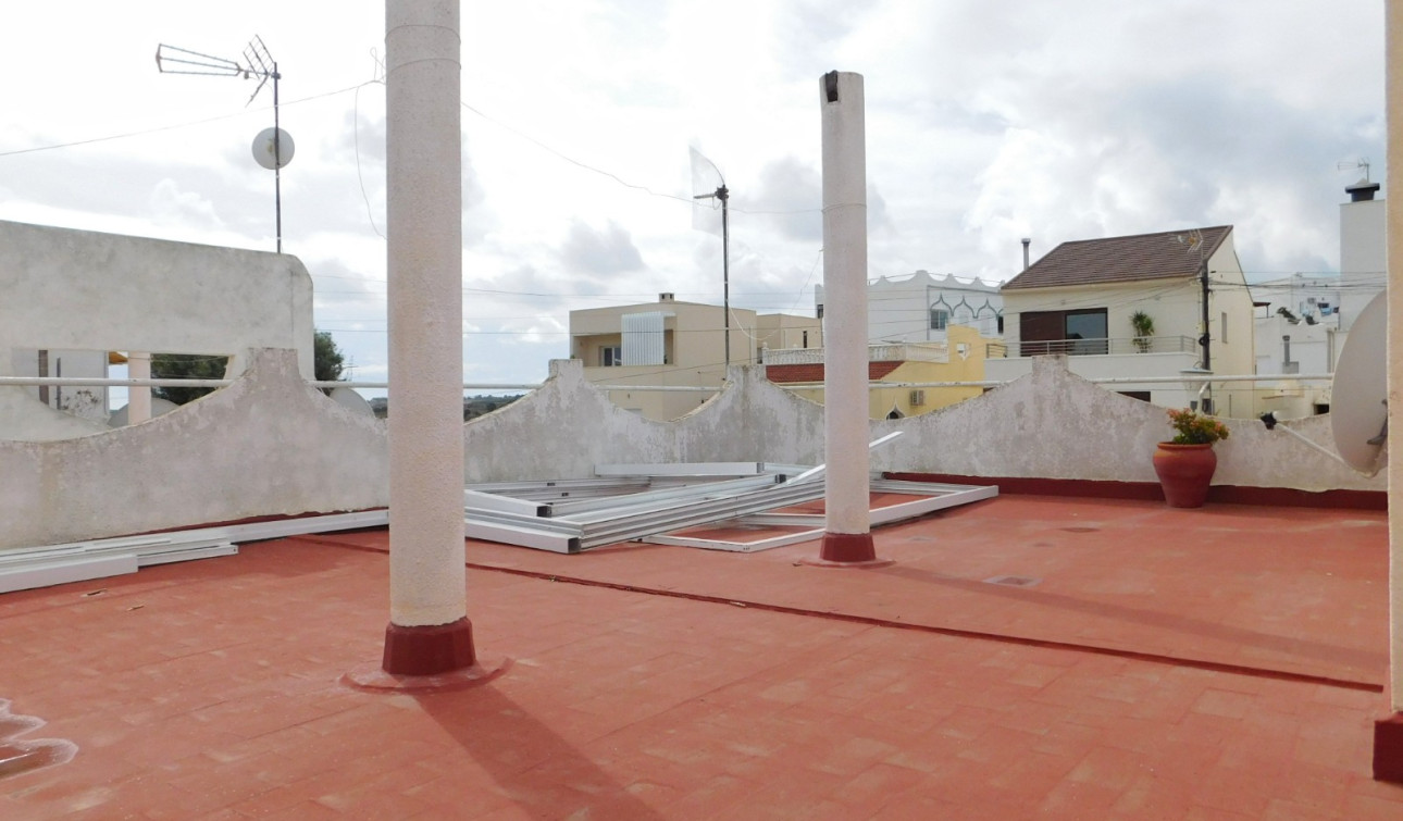 Reventa - Casa de Pueblo - San Miguel de Salinas