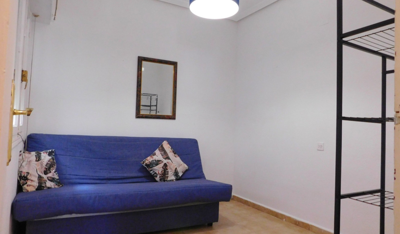 Reventa - Casa de Pueblo - San Miguel de Salinas