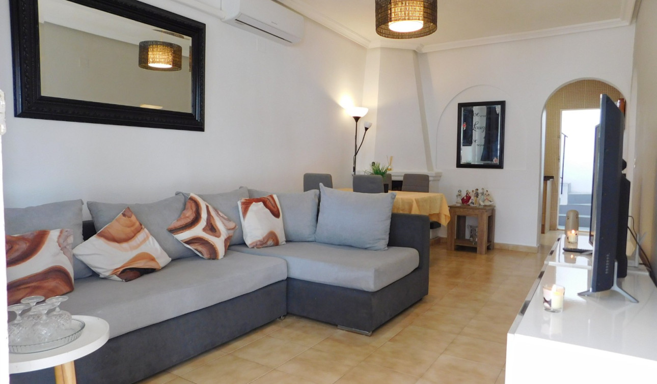 Reventa - Casa de Pueblo - San Miguel de Salinas