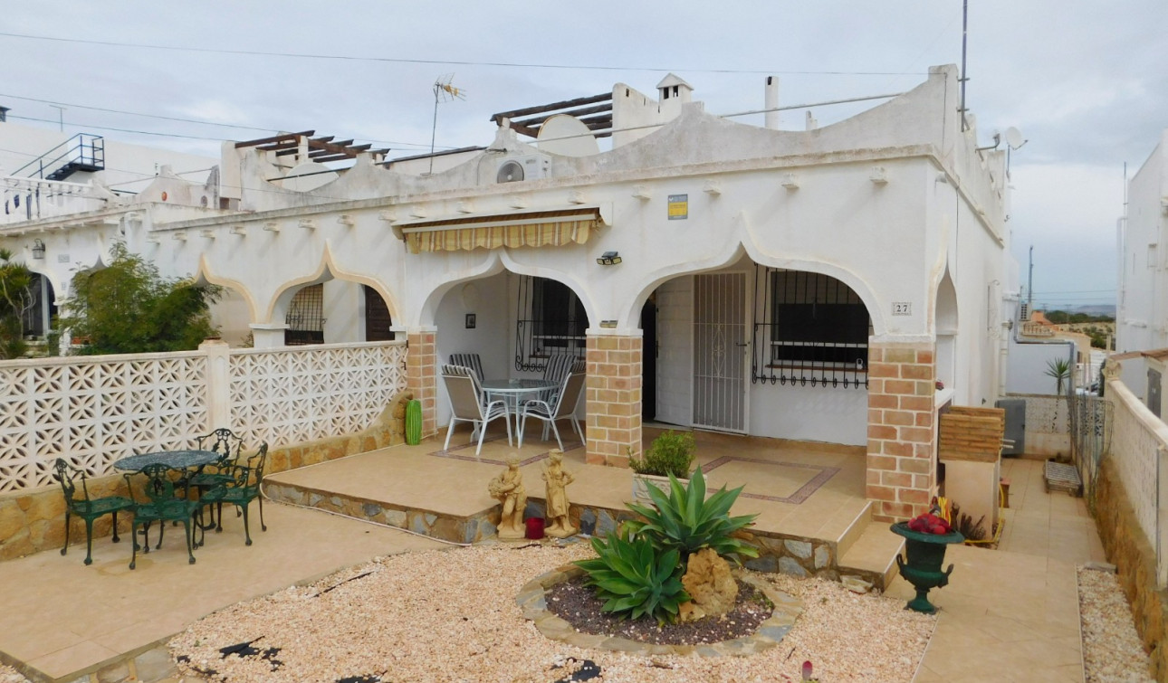 Reventa - Casa de Pueblo - San Miguel de Salinas