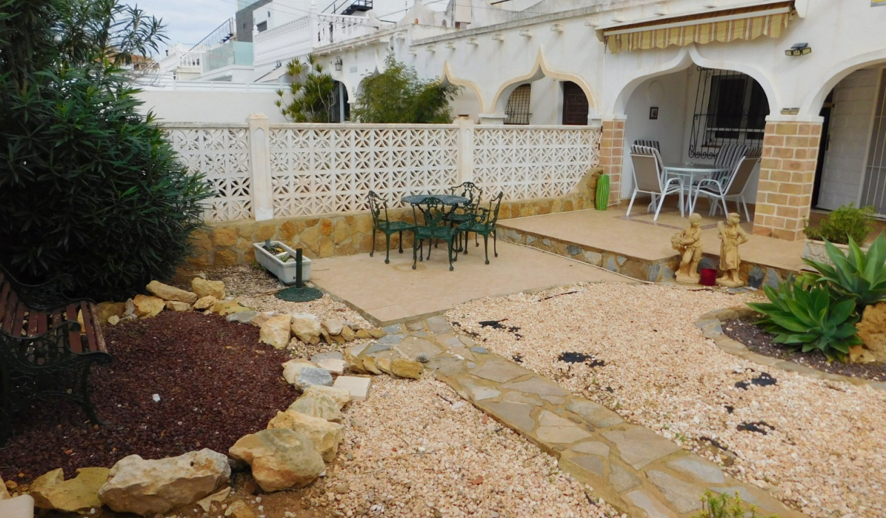 Reventa - Casa de Pueblo - San Miguel de Salinas