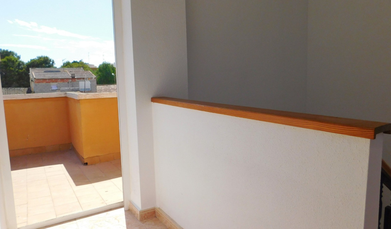 Reventa - Casa de Pueblo - Torremendo