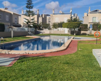 Reventa - Casa de Pueblo - Torrevieja - Aguas Nuevas