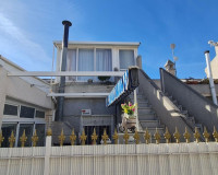 Reventa - Casa de Pueblo - Torrevieja - Aguas Nuevas