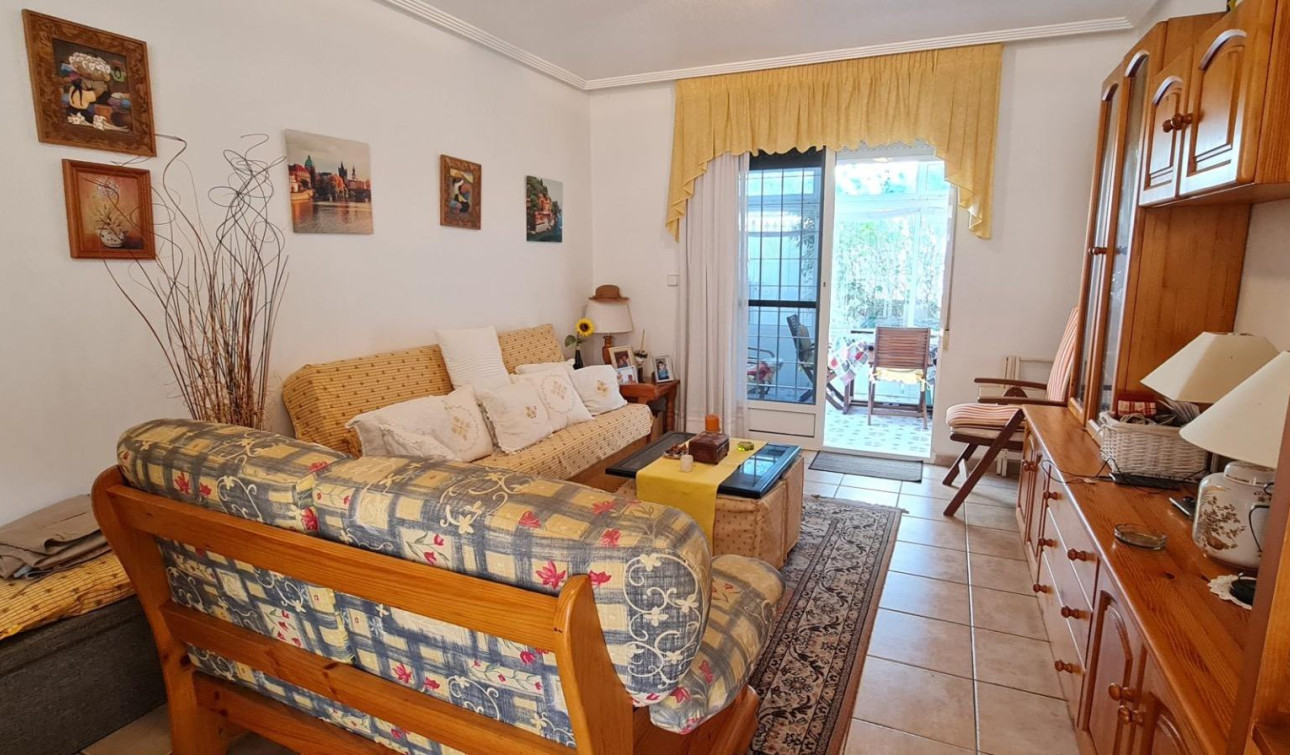 Reventa - Casa de Pueblo - Torrevieja - Aguas Nuevas