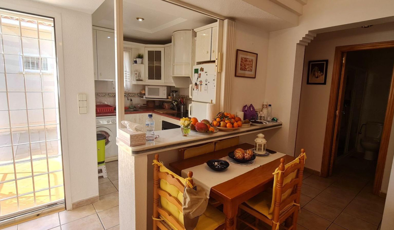 Reventa - Casa de Pueblo - Torrevieja - Aguas Nuevas