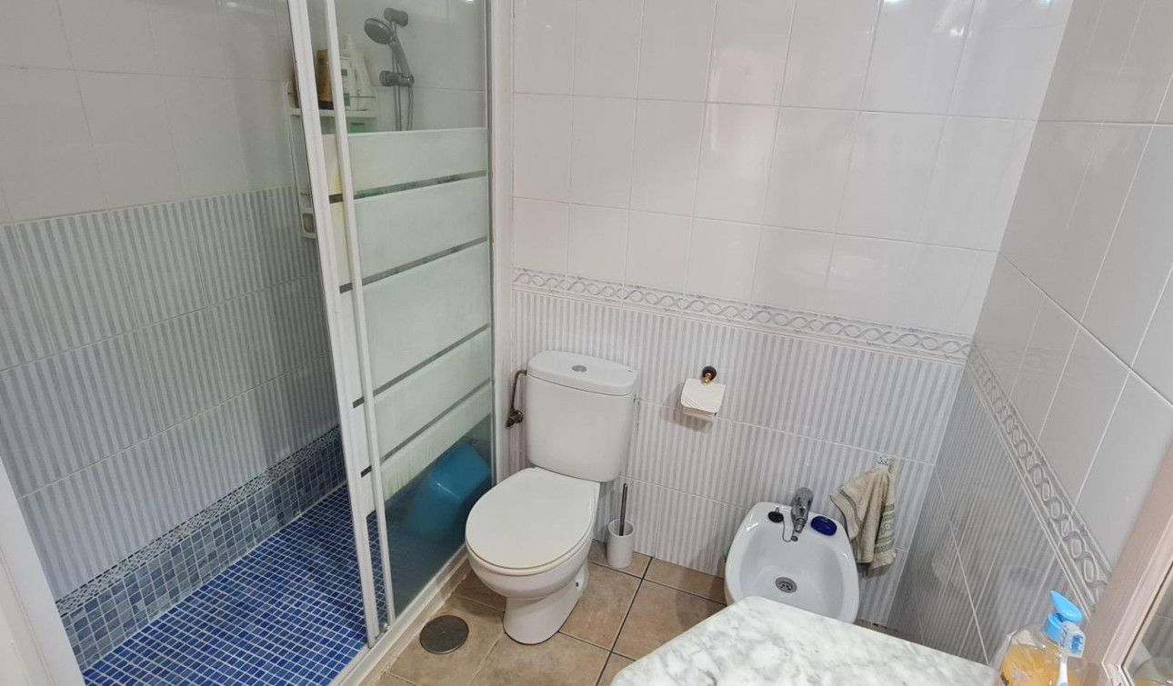 Reventa - Casa de Pueblo - Torrevieja - Aguas Nuevas
