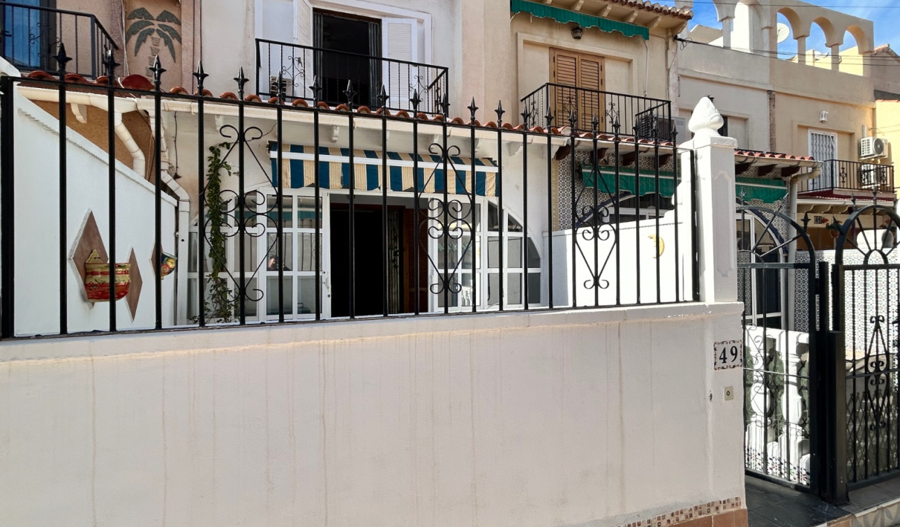 Reventa - Casa de Pueblo - Torrevieja - El Chaparral