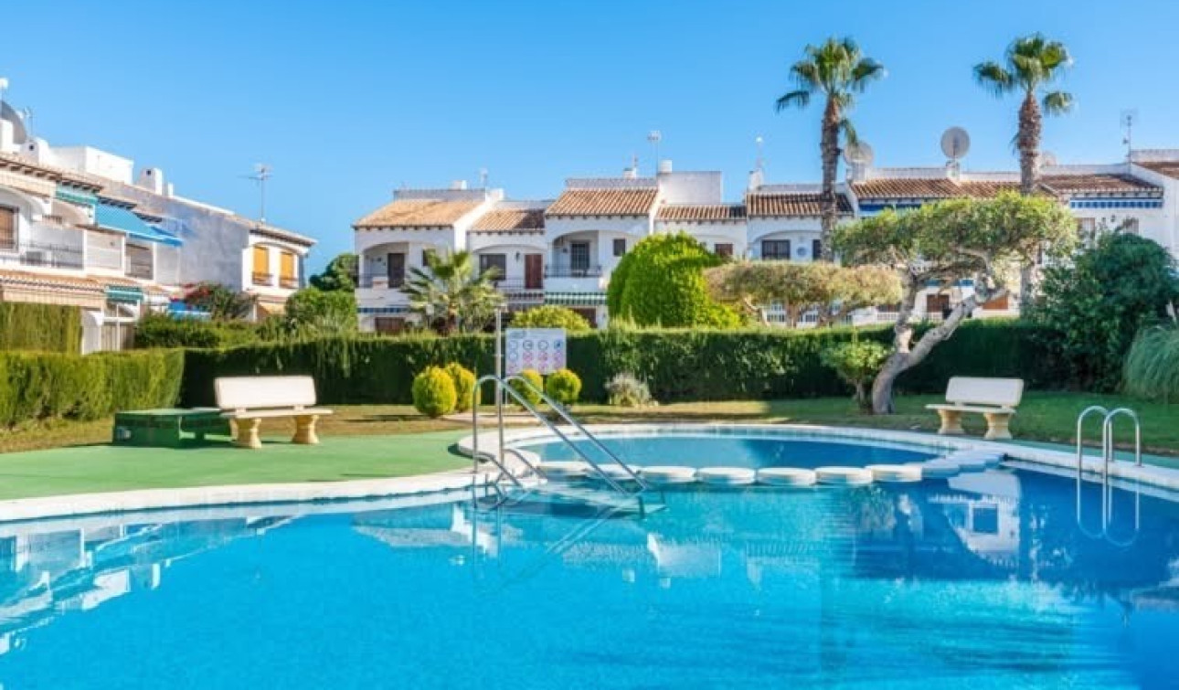 Reventa - Casa de Pueblo - Torrevieja - Lago Jardin