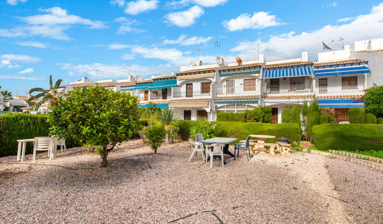 Reventa - Casa de Pueblo - Torrevieja - Lago Jardin