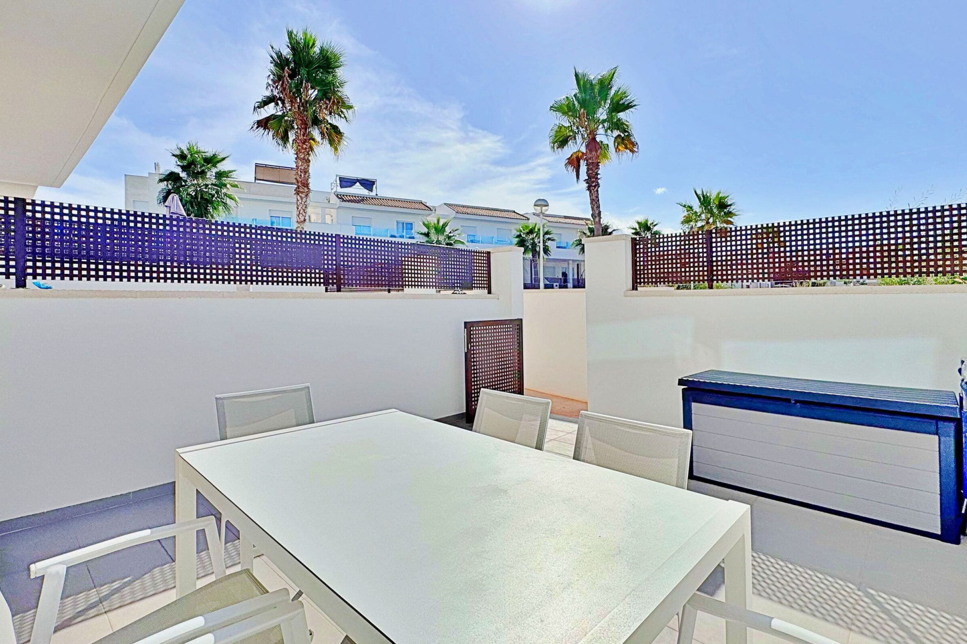 Reventa - Casa de Pueblo - Torrevieja - Los Balcones