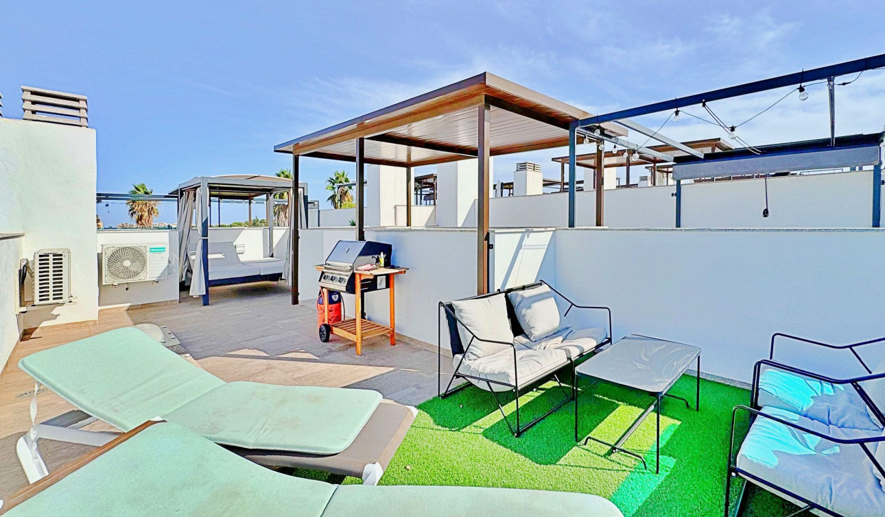 Reventa - Casa de Pueblo - Torrevieja - Los Balcones