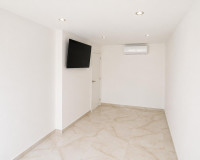 Reventa - Casa de Pueblo - Torrevieja - Los Balcones