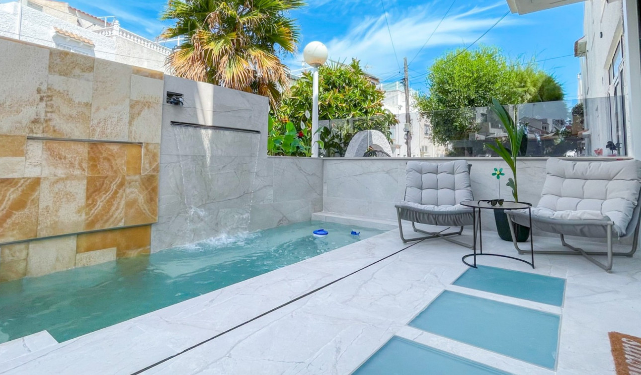 Reventa - Casa de Pueblo - Torrevieja - Nueva Torrevieja - Aguas Nuevas