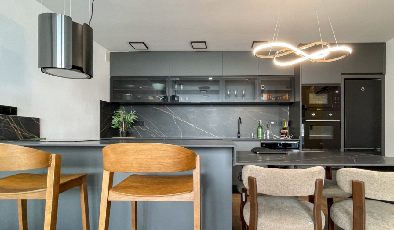 Reventa - Casa de Pueblo - Torrevieja - Nueva Torrevieja - Aguas Nuevas