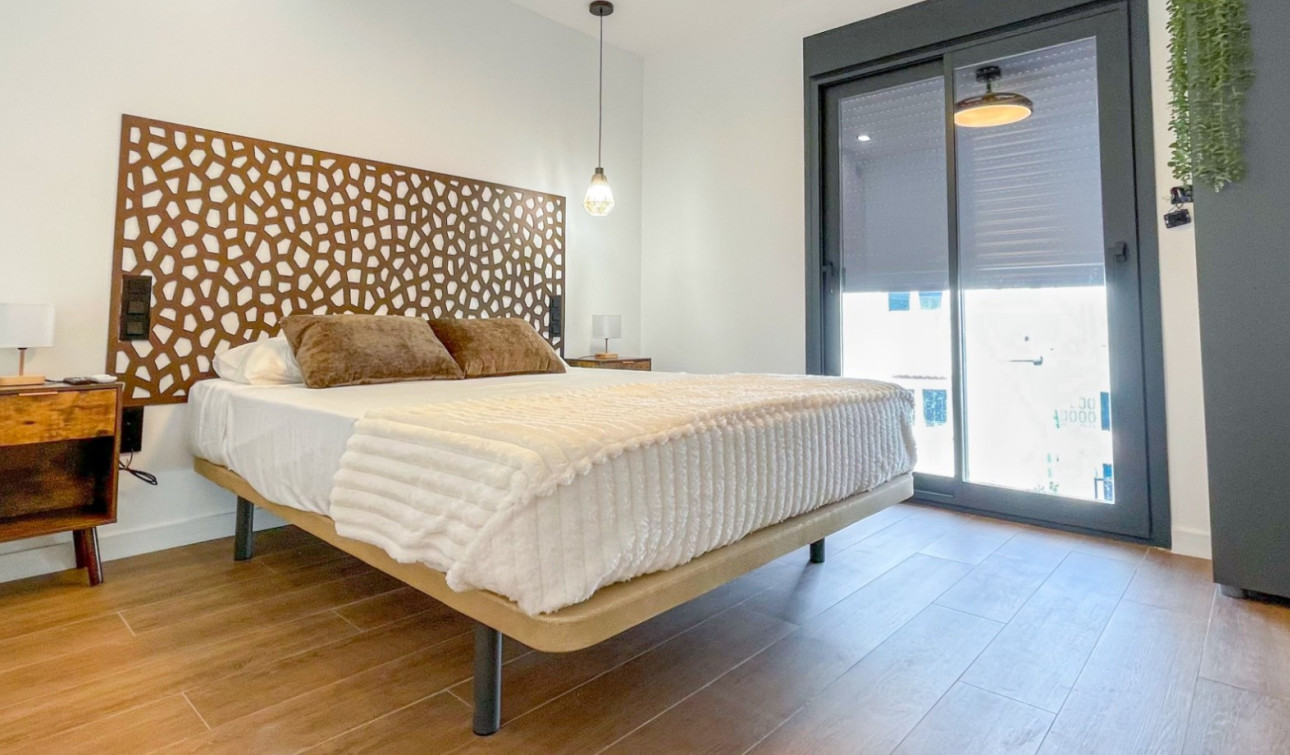 Reventa - Casa de Pueblo - Torrevieja - Nueva Torrevieja - Aguas Nuevas
