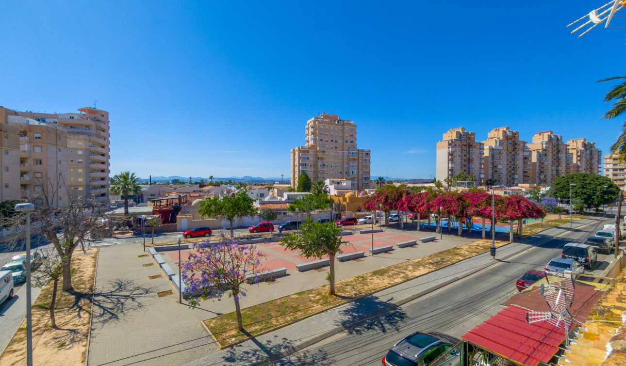 Reventa - Casa de Pueblo - Torrevieja - Nueva Torrevieja