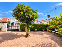 Reventa - Casa de Pueblo - Torrevieja - Nueva Torrevieja