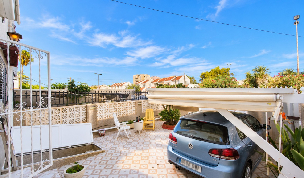Reventa - Casa de Pueblo - Torrevieja - Nueva Torrevieja