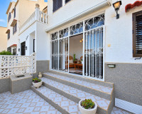 Reventa - Casa de Pueblo - Torrevieja - Nueva Torrevieja