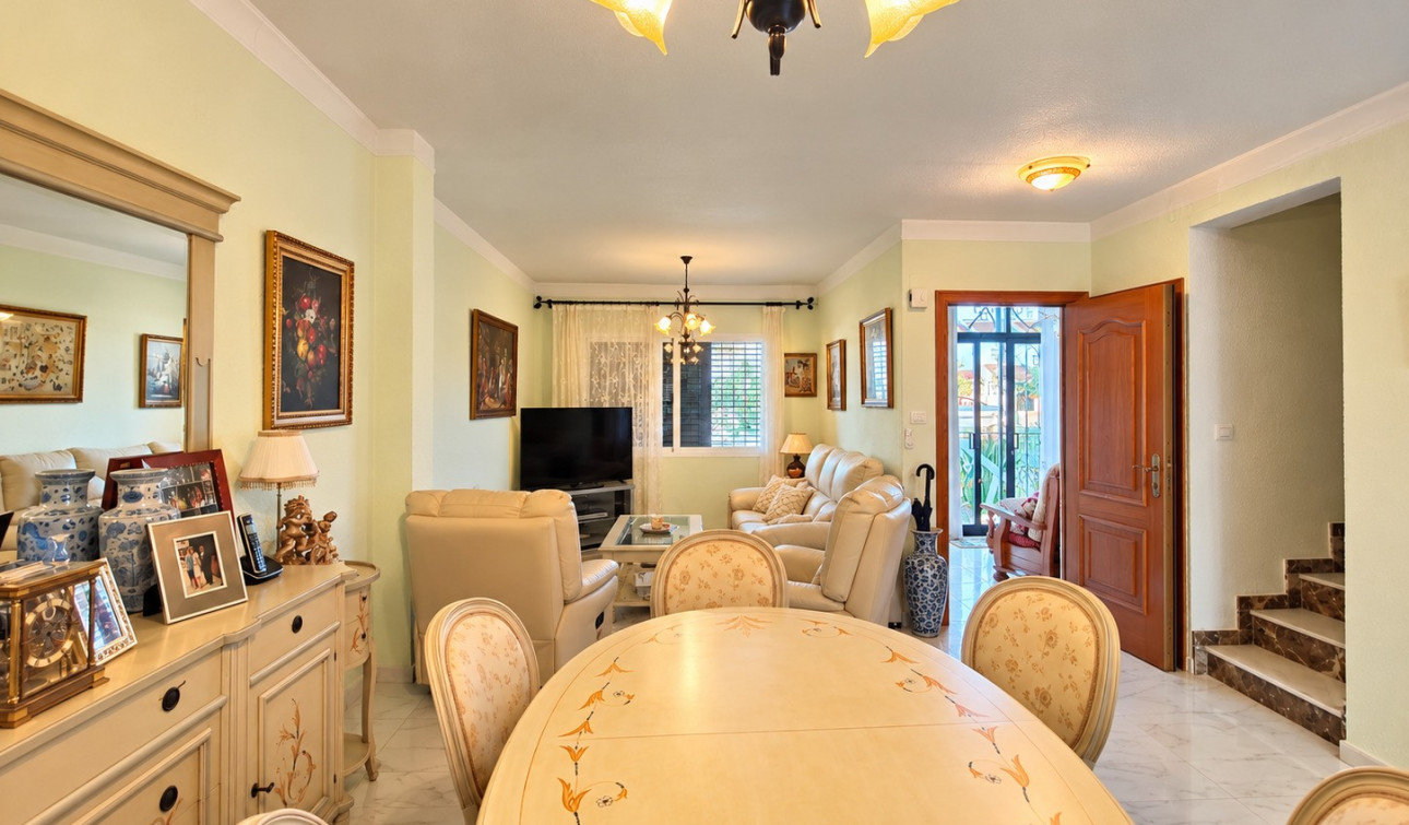 Reventa - Casa de Pueblo - Torrevieja - Nueva Torrevieja