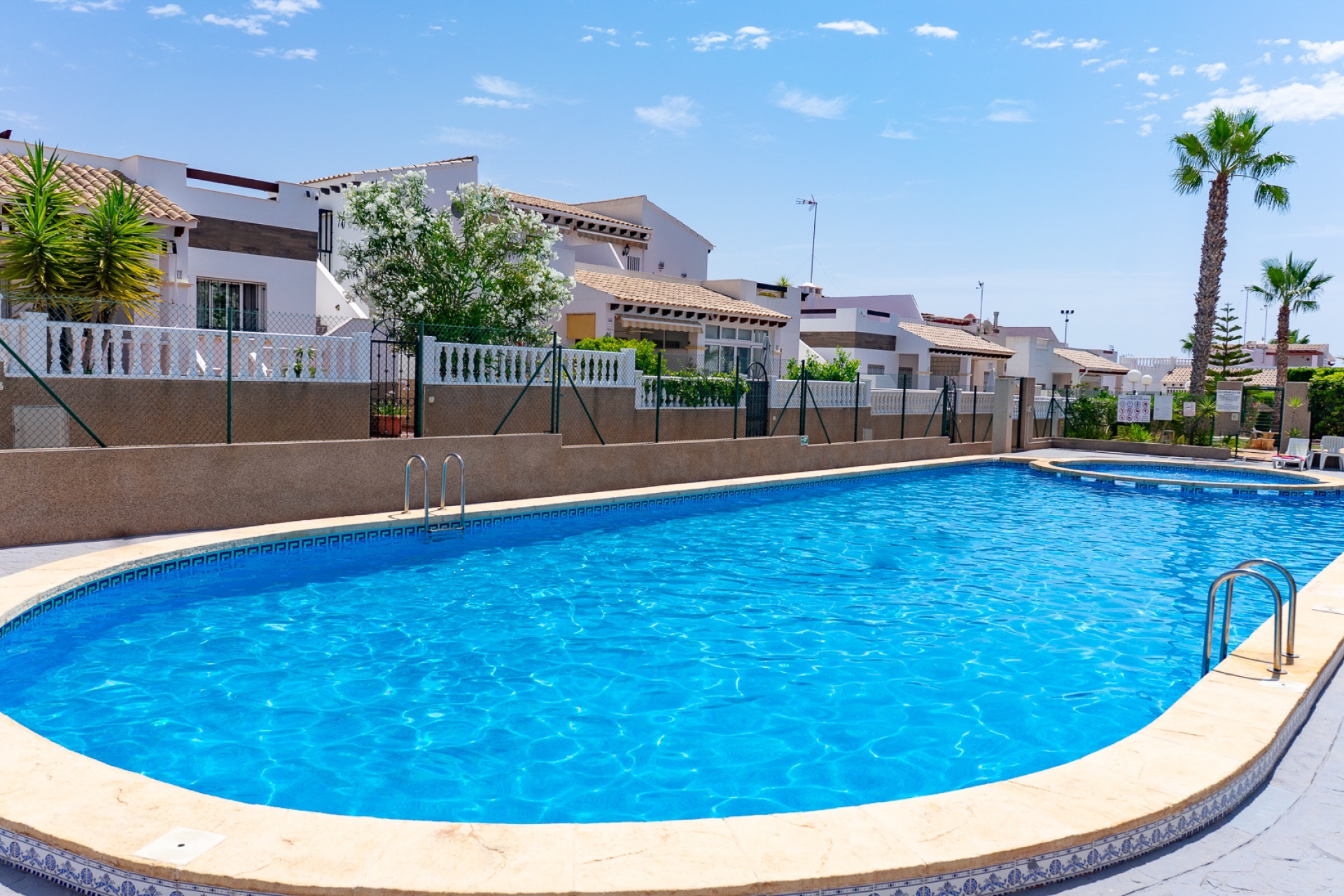 Reventa - Casa de Pueblo - Torrevieja - Punta Prima