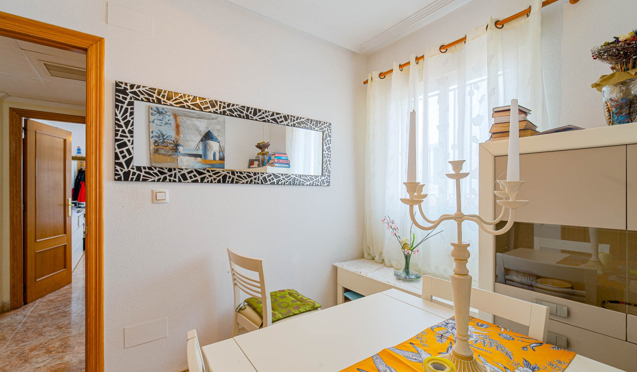 Reventa - Casa de Pueblo - Torrevieja - Punta Prima