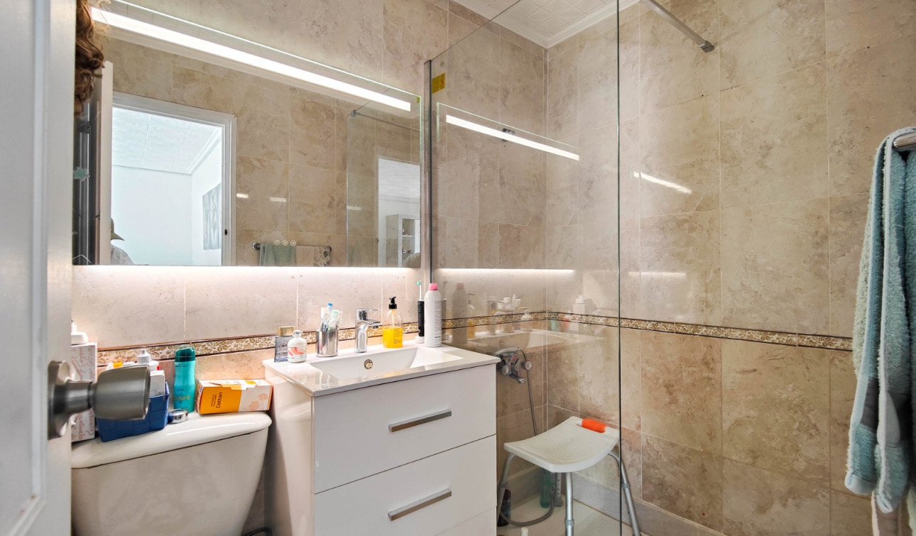 Reventa - Casa de Pueblo - Torrevieja - Torreta - Salado