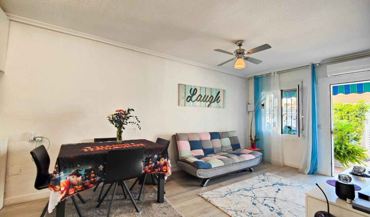 Reventa - Casa de Pueblo - Torrevieja - Torreta - Salado