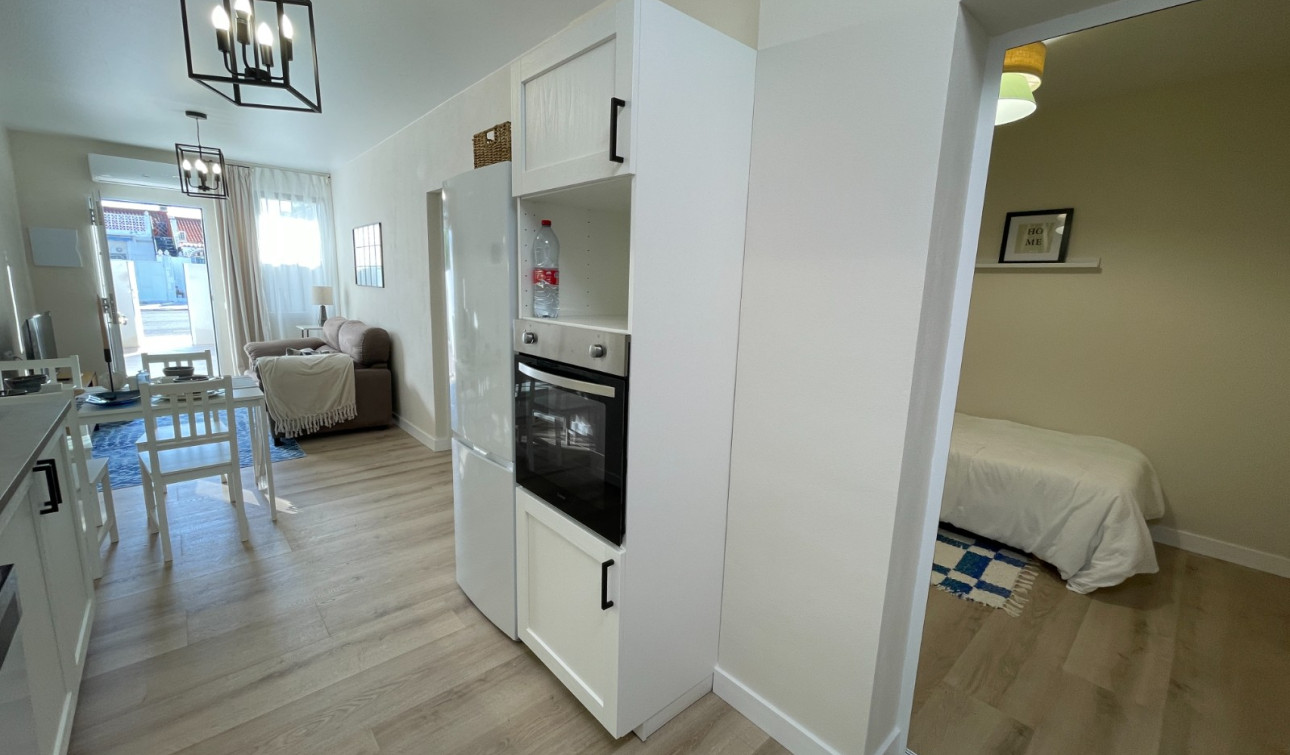 Reventa - Casa de Pueblo - Torrevieja - Torretas