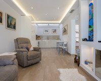 Reventa - Casa de Pueblo - Torrevieja - Urbanización San Luis