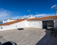 Reventa - Casa de Pueblo - Torrevieja - Urbanización San Luis