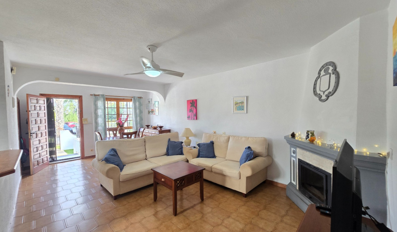 Reventa - Casa de Pueblo - Villamartín - Los Dolses *