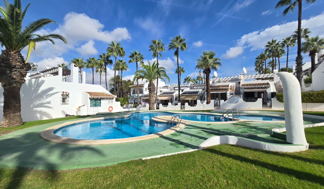 Reventa - Casa de Pueblo - Villamartín - Los Dolses *