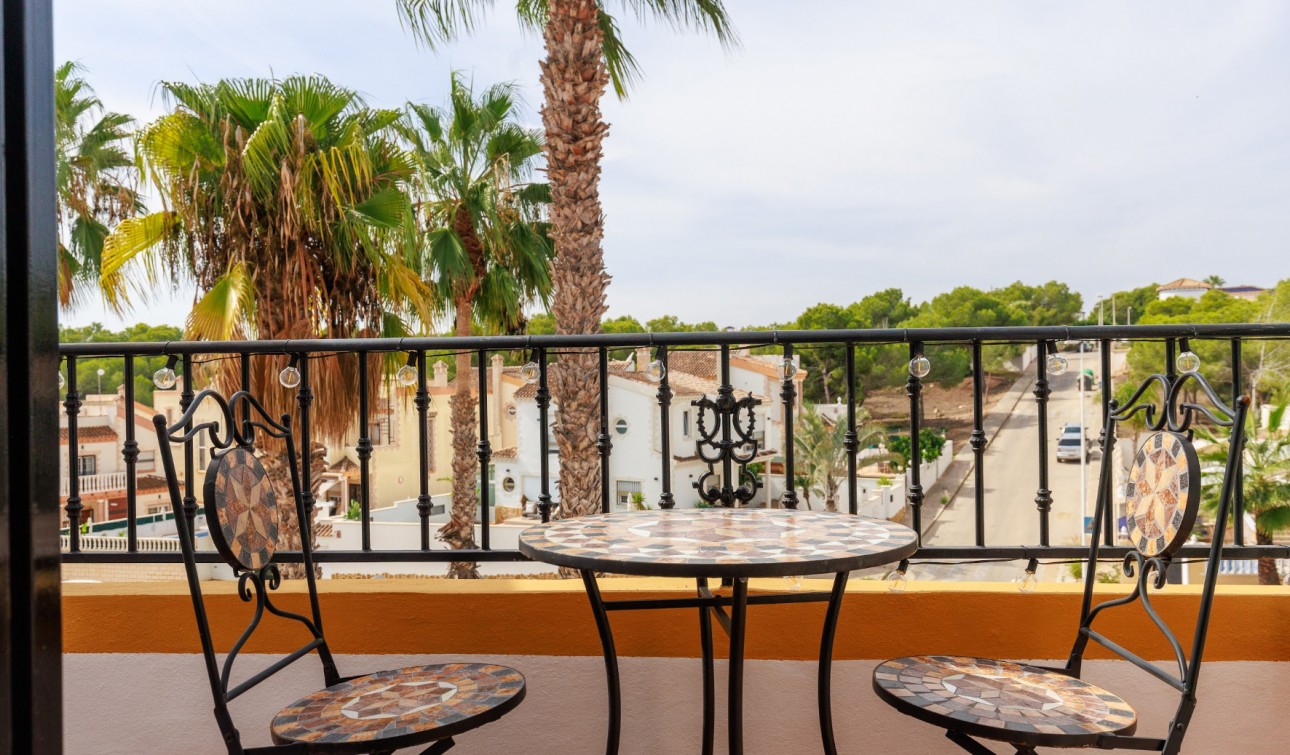 Reventa - Casa de Pueblo - Villamartín - Los Dolses