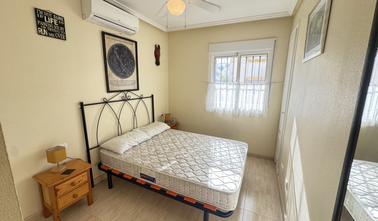 Reventa - Casa de Pueblo - Villamartín