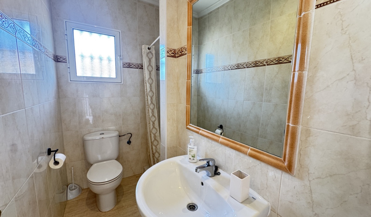 Reventa - Casa de Pueblo - Villamartín